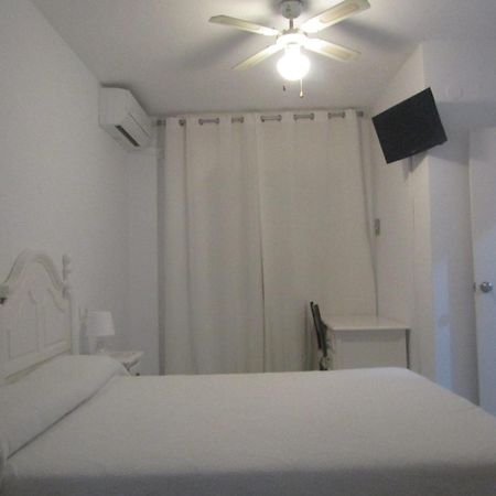 Almuñécar Hostal Andalucia מראה חיצוני תמונה