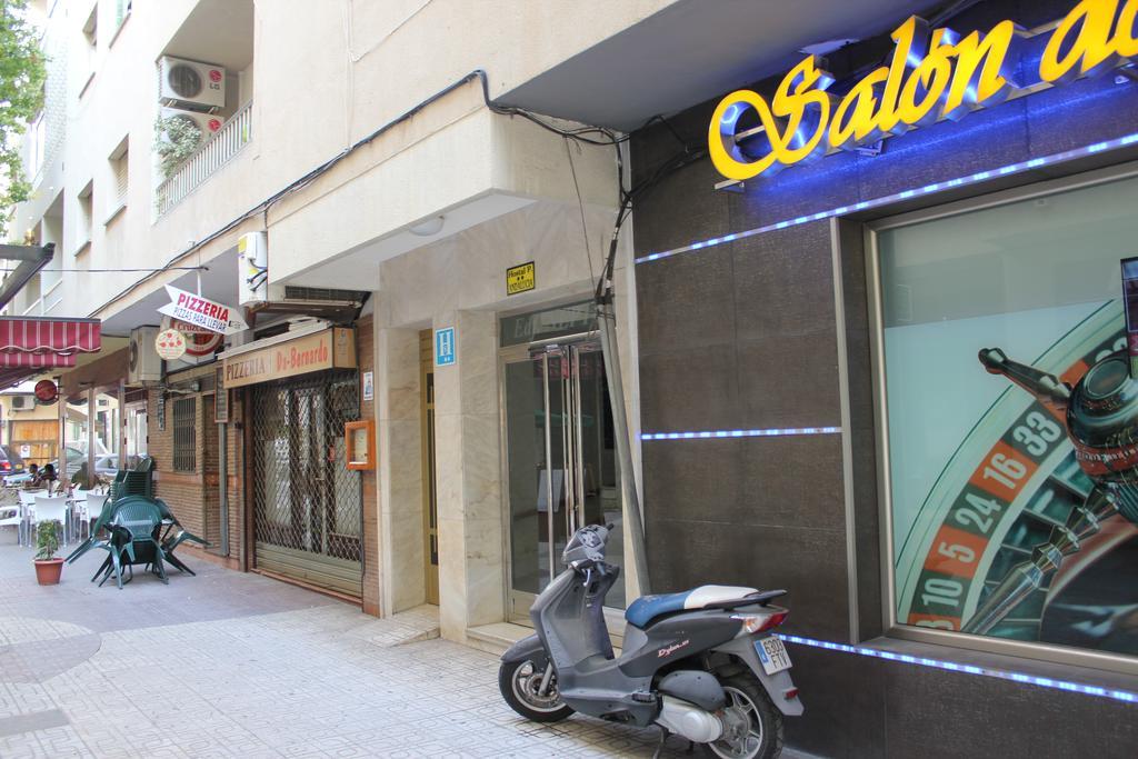 Almuñécar Hostal Andalucia מראה חיצוני תמונה
